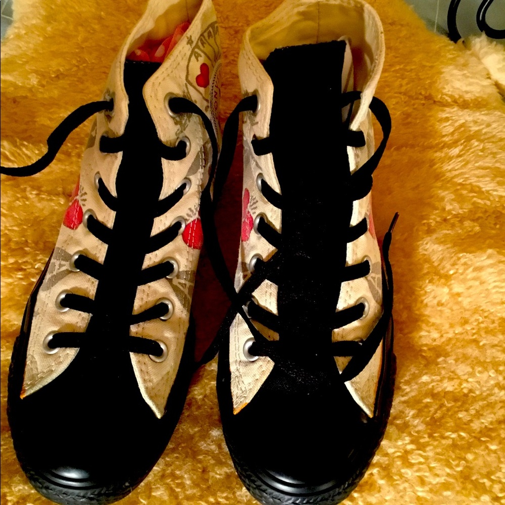 Converse All Star ⭐️ Mans Shoes 👟 Size 5 Good Buy